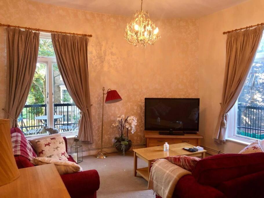 Spacious Apartment In The Heart Of Camden Town Лондон Екстер'єр фото